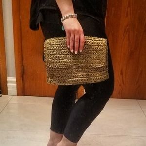 Straw clutch